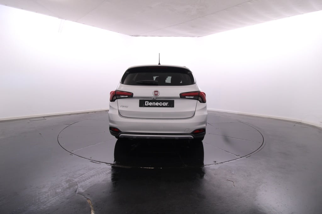 Fiat Tipo Station Wagon Cross