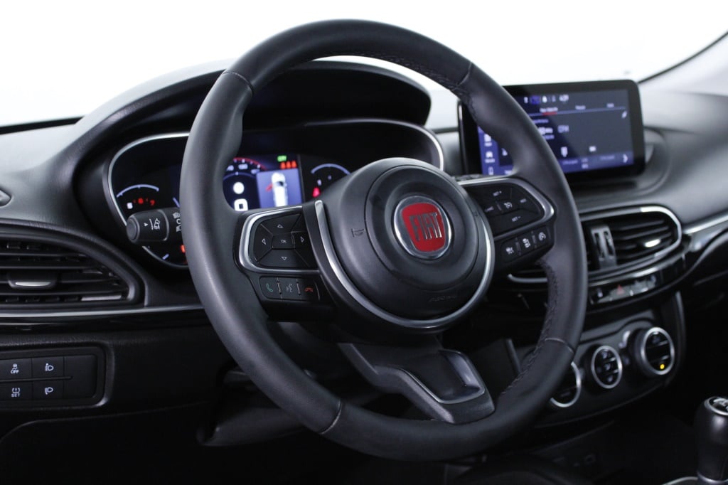 Fiat Tipo Station Wagon Cross