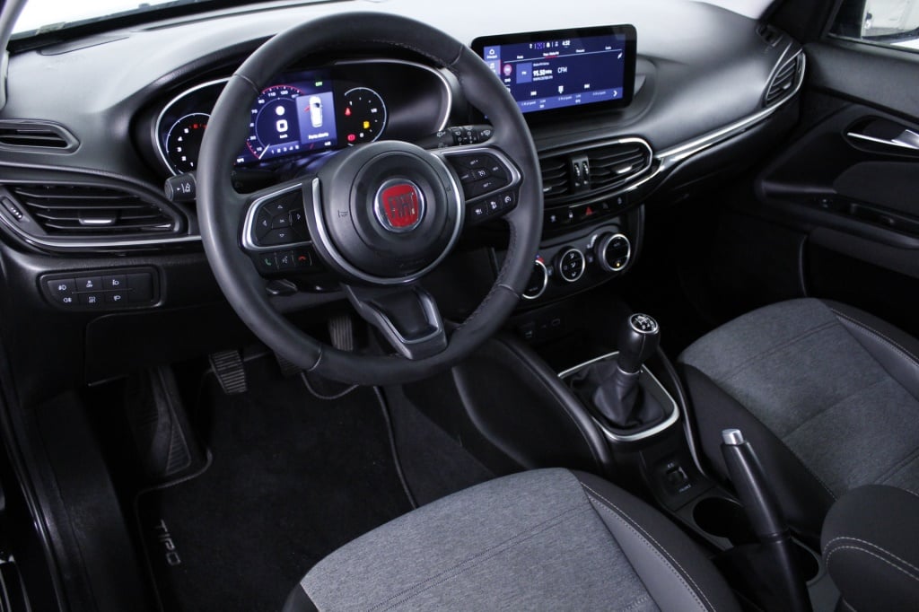 Fiat Tipo Station Wagon Cross