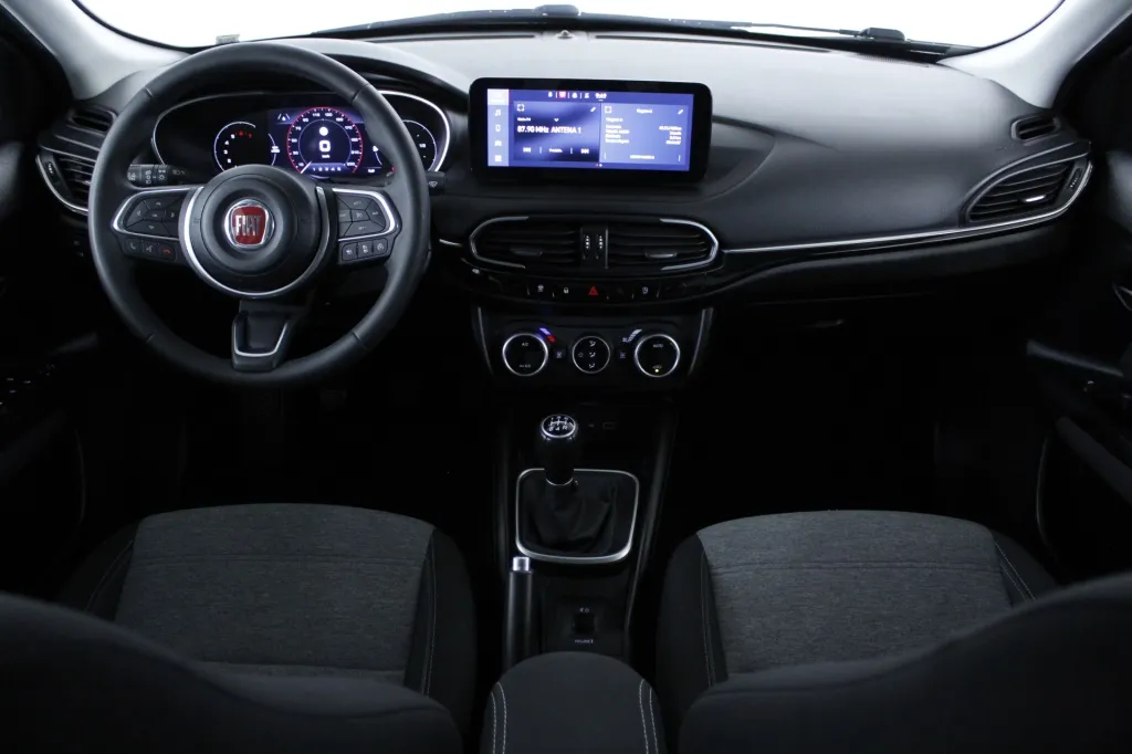 Fiat Tipo Station Wagon Cross