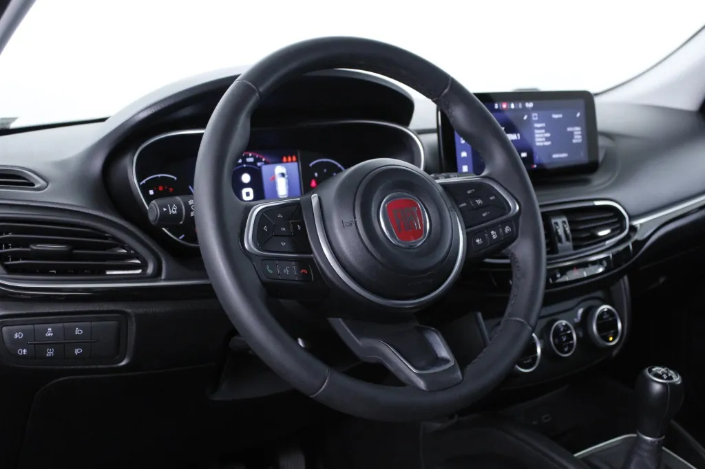Fiat Tipo Station Wagon Cross