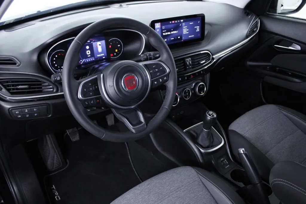 Fiat Tipo Station Wagon Cross