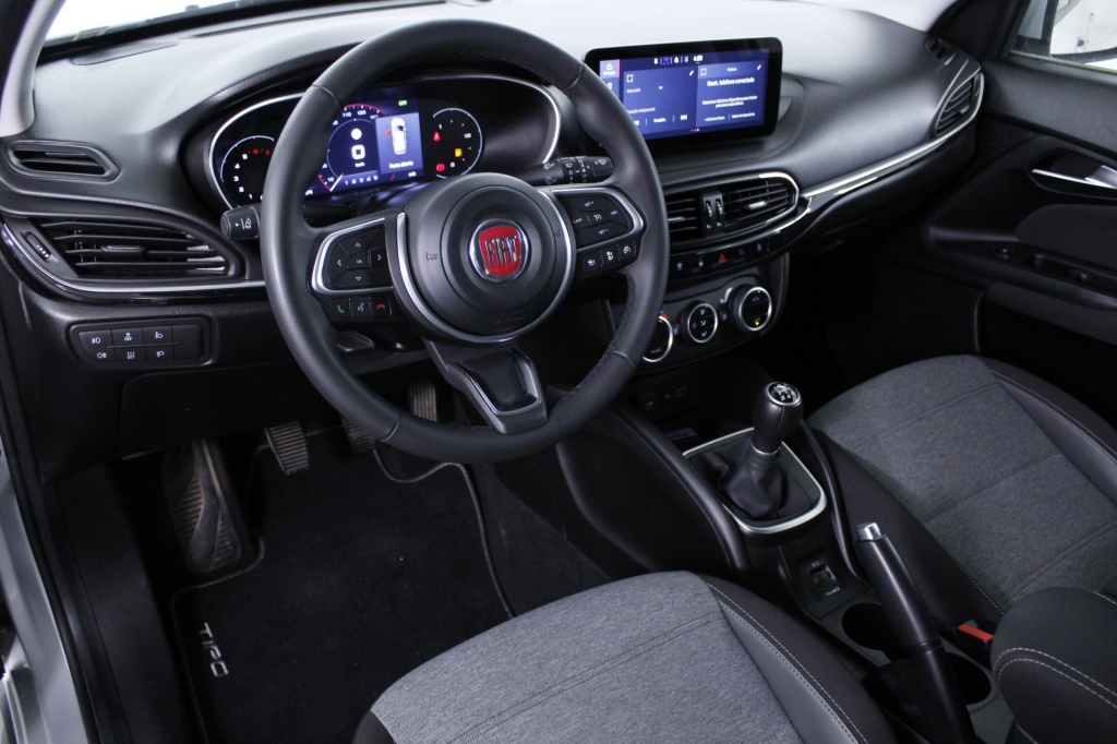 Fiat Tipo Station Wagon Cross