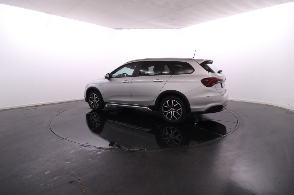 Fiat Tipo Station Wagon Cross