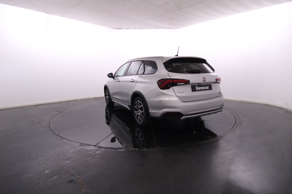 Fiat Tipo Station Wagon Cross