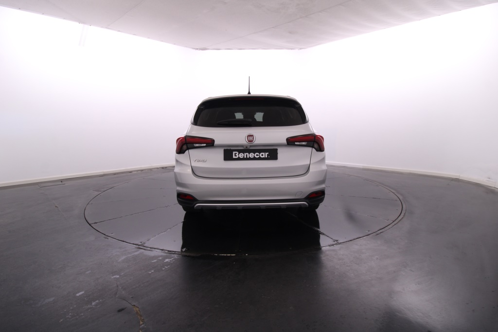 Fiat Tipo Station Wagon Cross