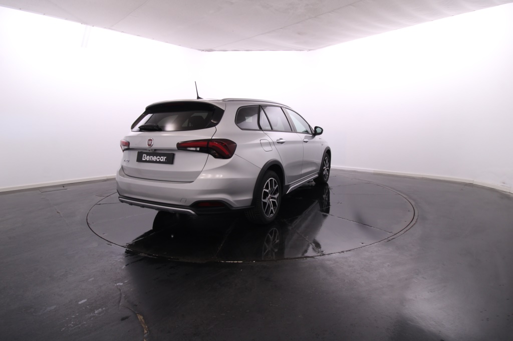Fiat Tipo Station Wagon Cross