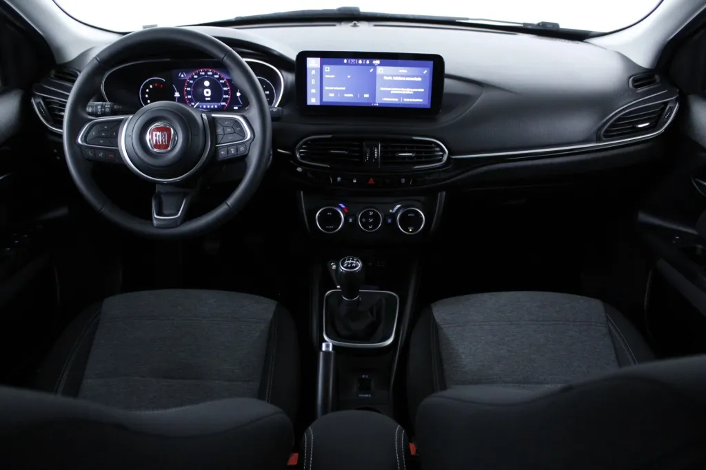 Fiat Tipo Station Wagon Cross