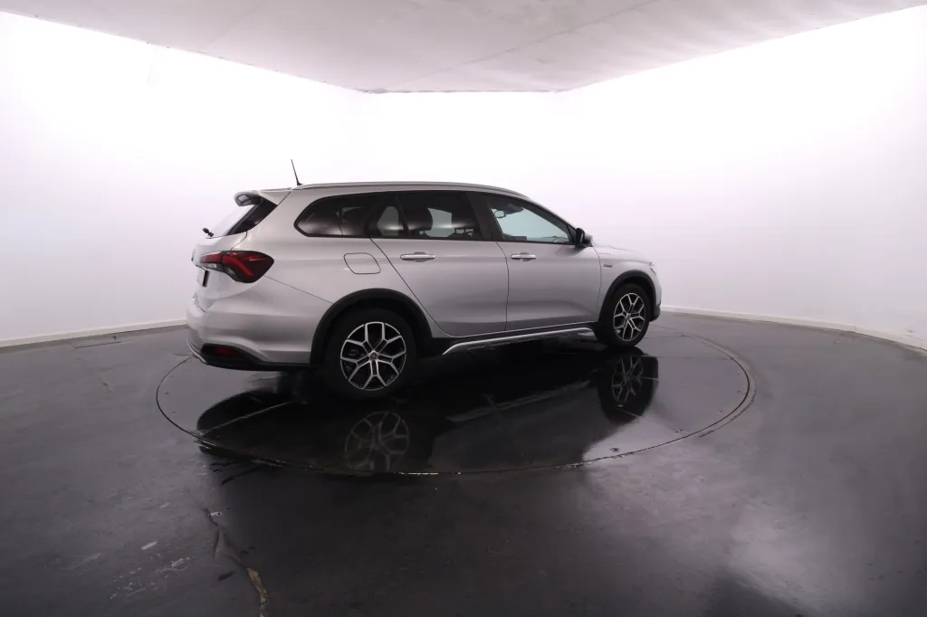 Fiat Tipo Station Wagon Cross