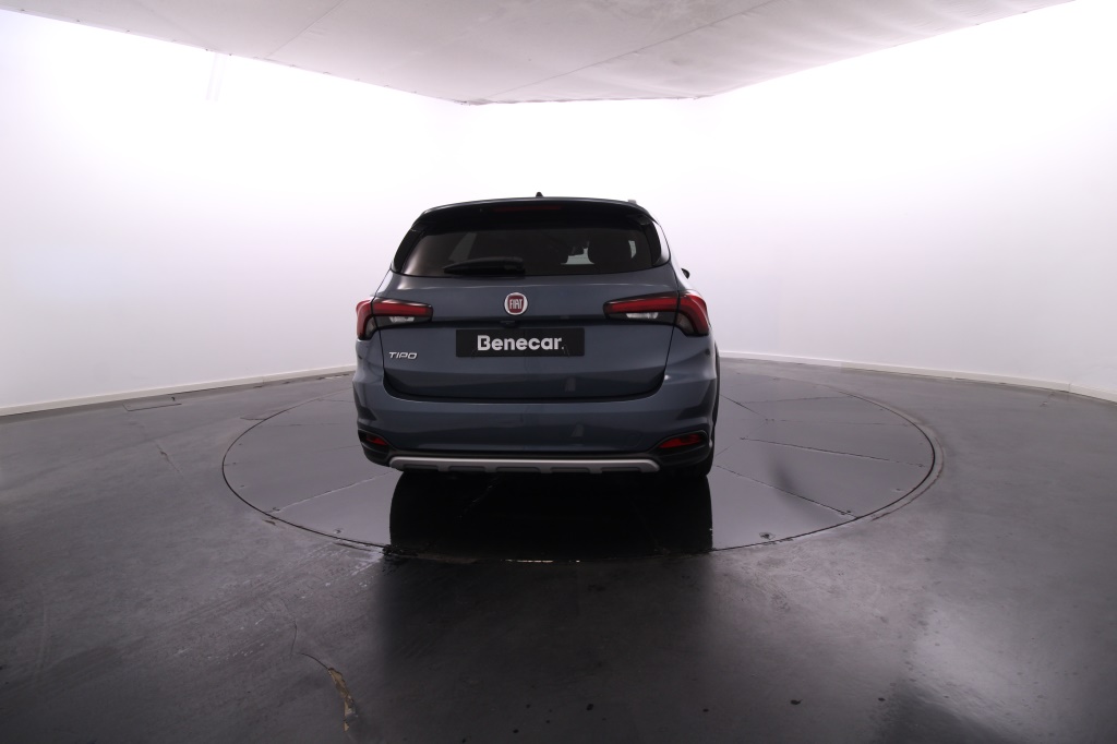 Fiat Tipo Station Wagon Cross