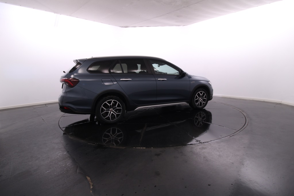 Fiat Tipo Station Wagon Cross
