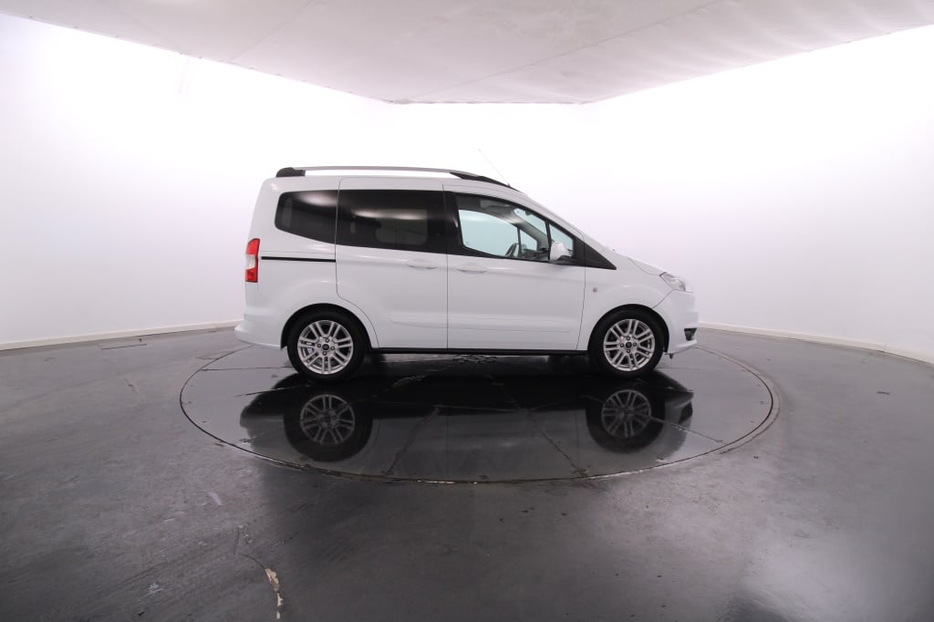 Ford Tourneo Courier