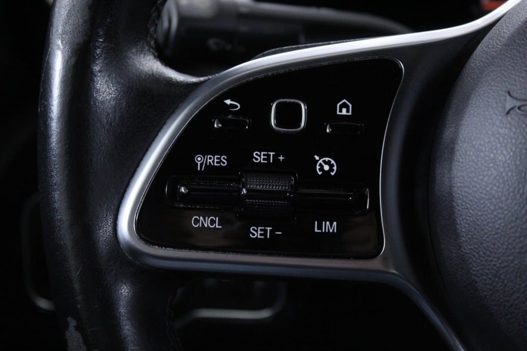 Mercedes-Benz Classe CLA - 180