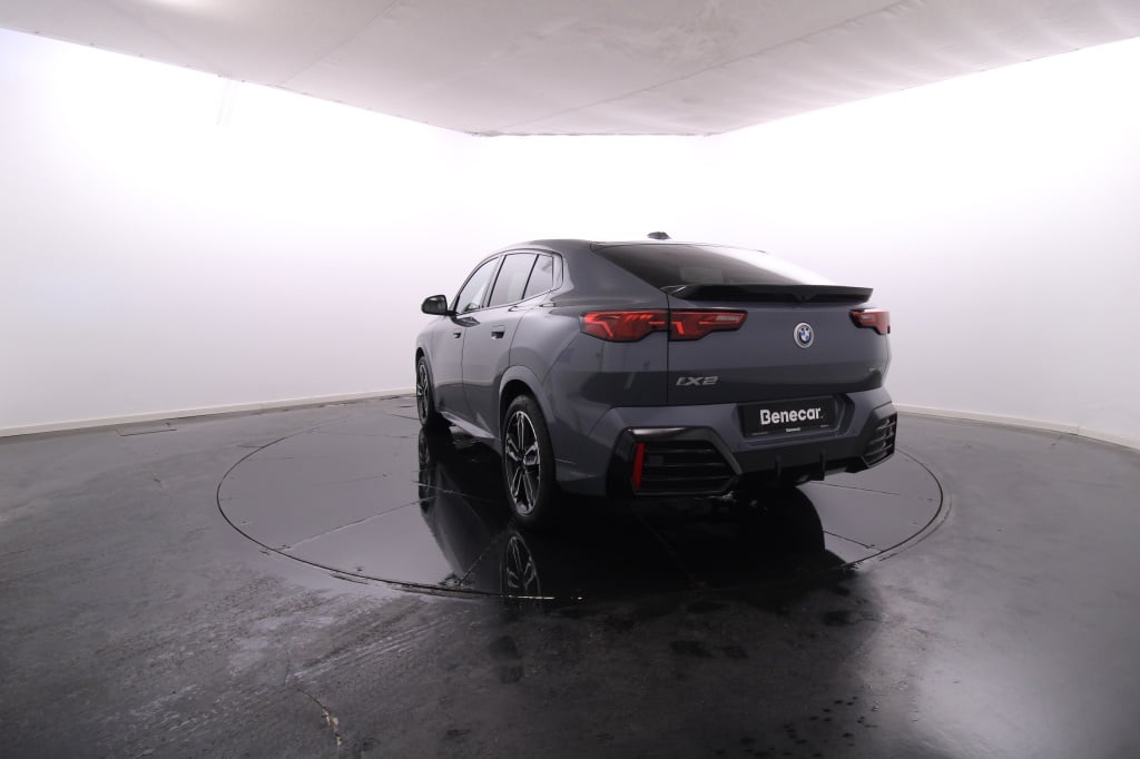 BMW iX2