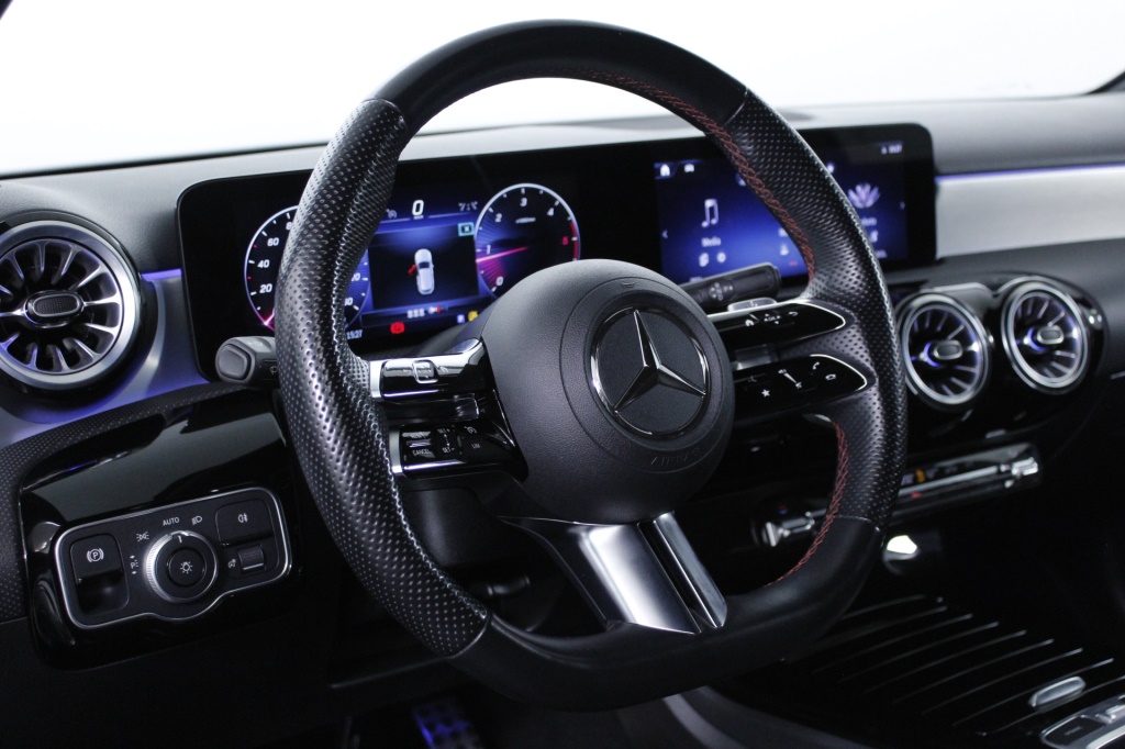 Mercedes-Benz Classe A - 180