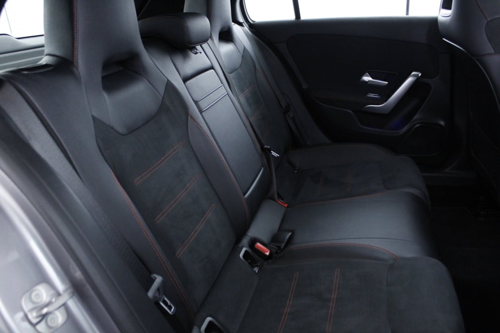 Mercedes-Benz Classe A - 180