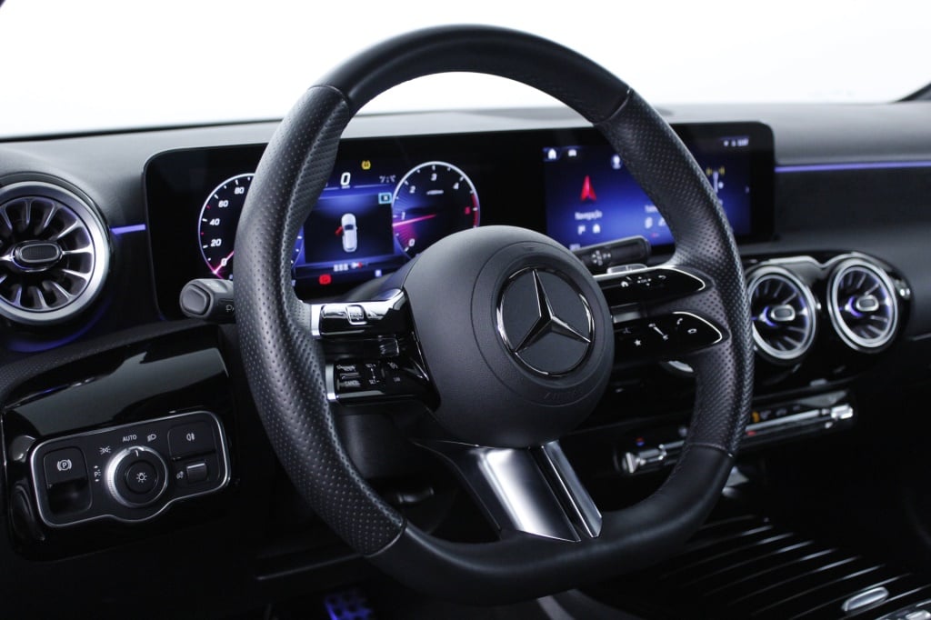 Mercedes-Benz Classe A - 180