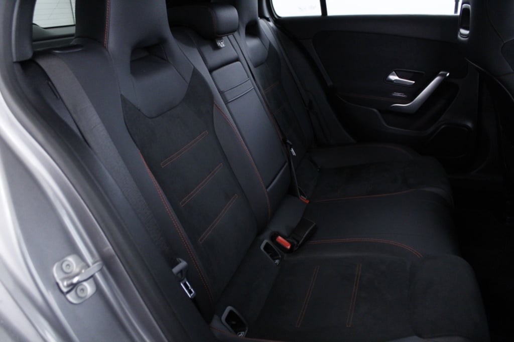 Mercedes-Benz Classe A - 180