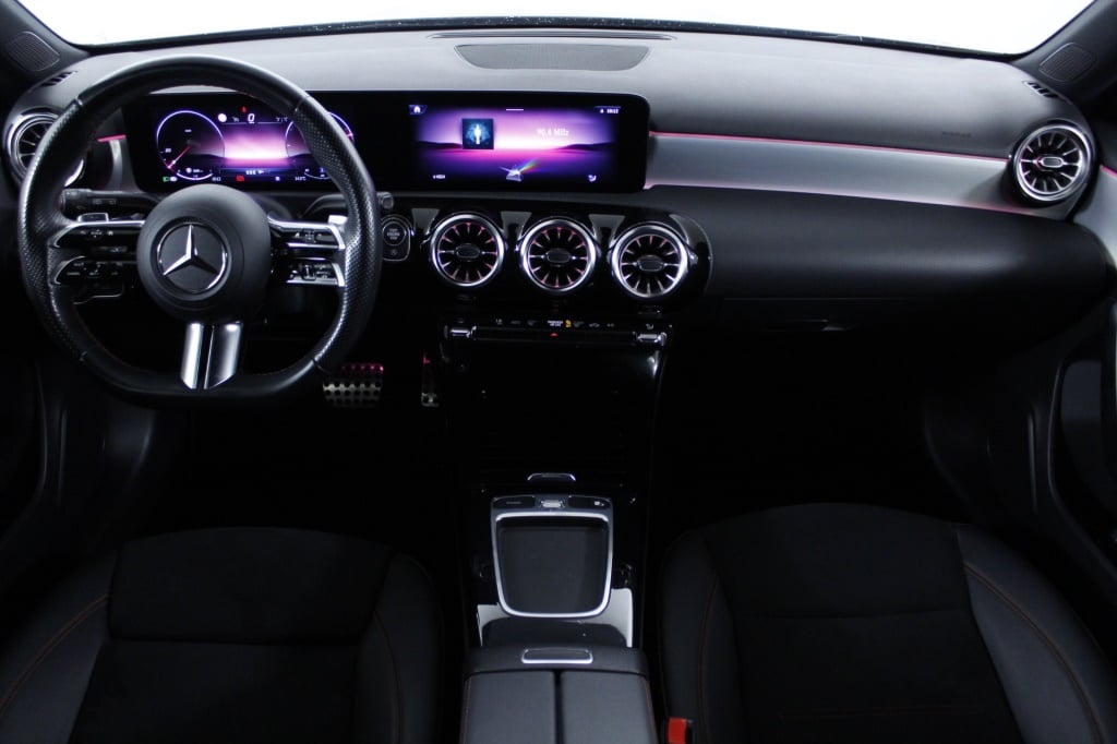 Mercedes-Benz Classe A - 180