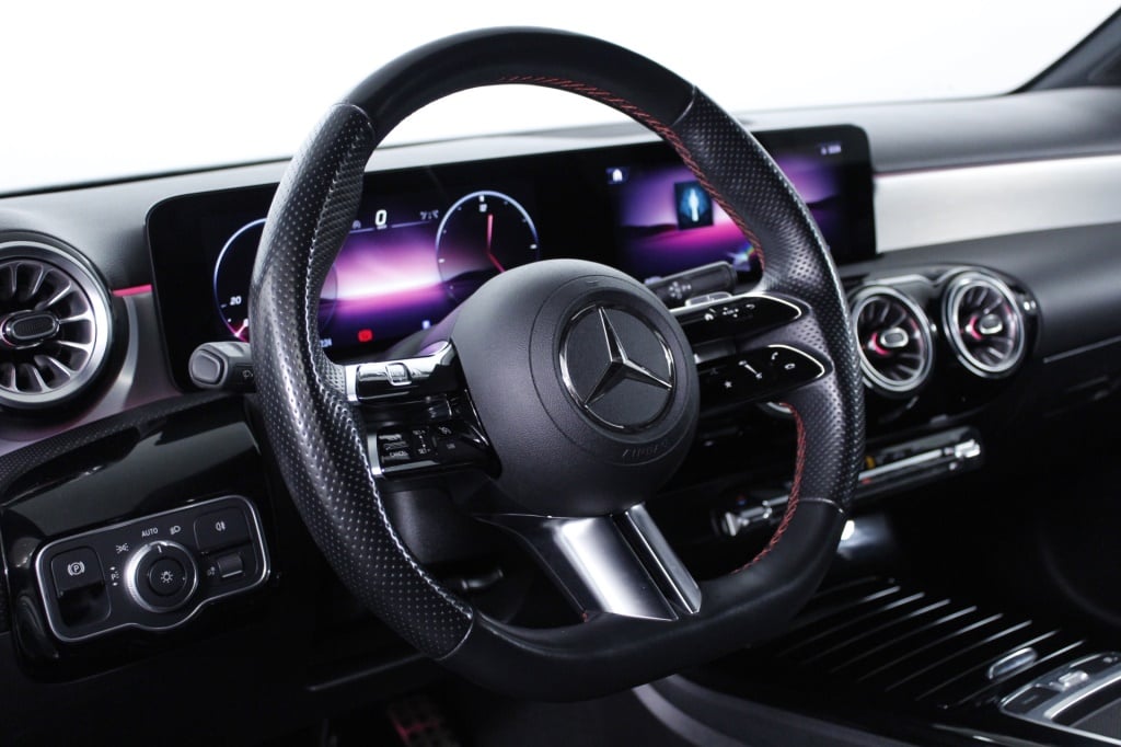 Mercedes-Benz Classe A - 180