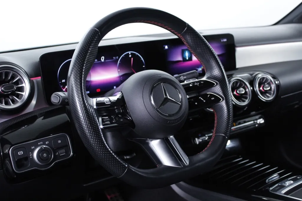 Mercedes-Benz Classe A - 180