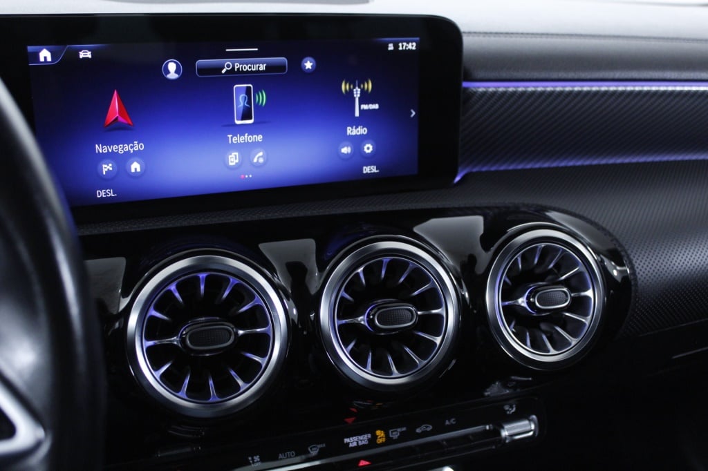 Mercedes-Benz Classe CLA - 180