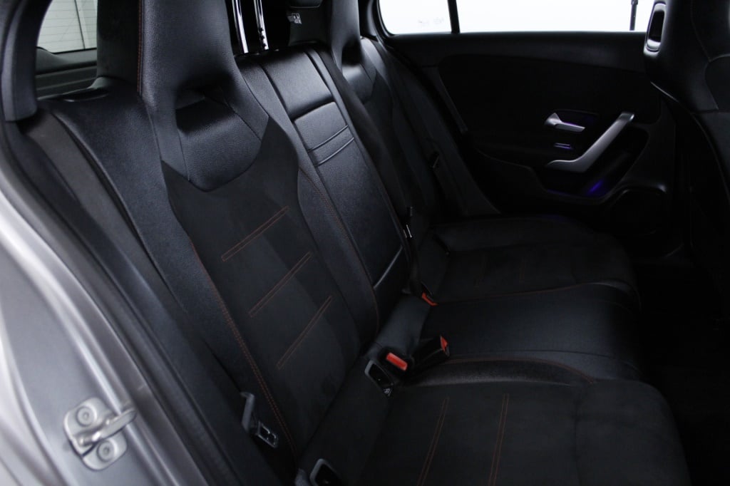 Mercedes-Benz Classe A - 180