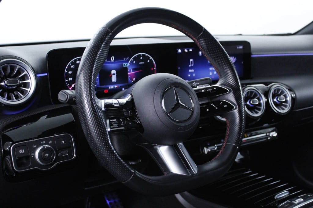 Mercedes-Benz Classe A - 180