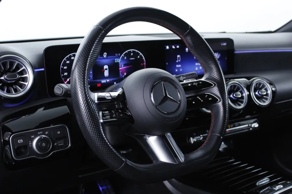 Mercedes-Benz Classe A - 180