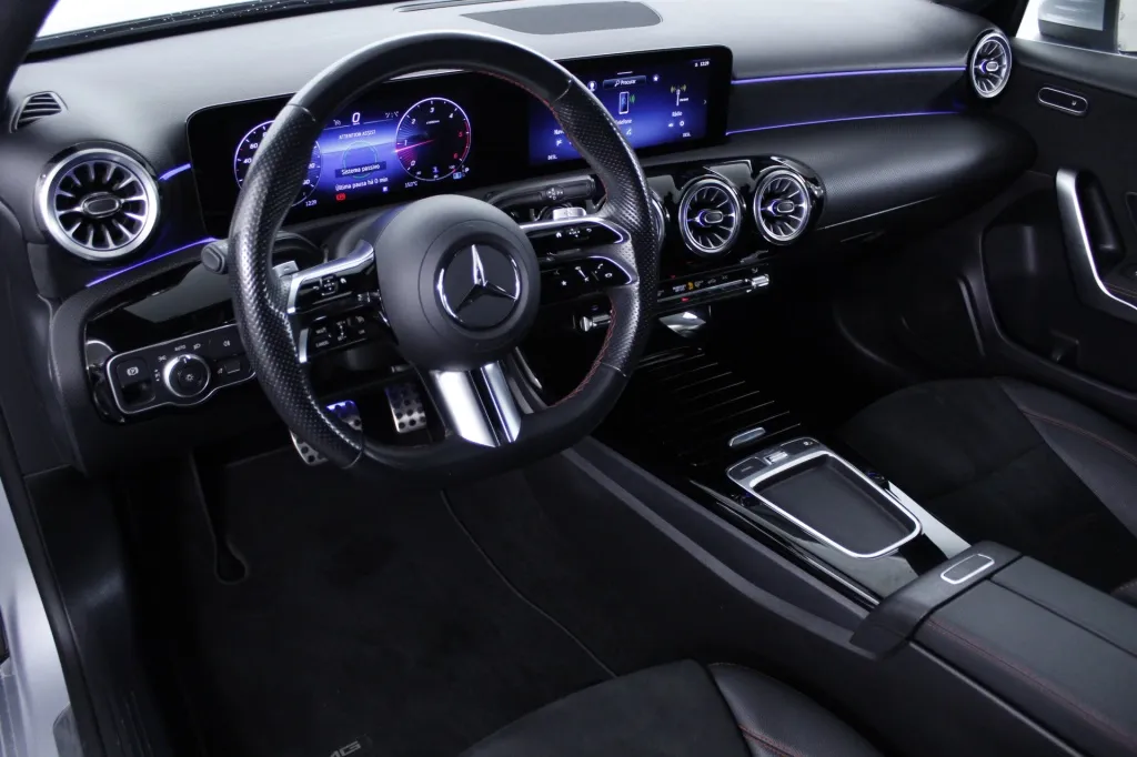 Mercedes-Benz Classe A - 180