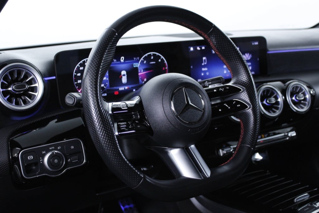 Mercedes-Benz Classe A - 180