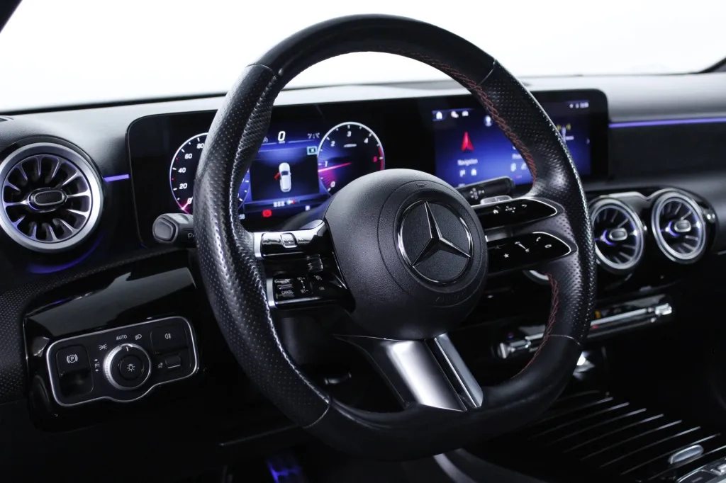Mercedes-Benz Classe A - 180