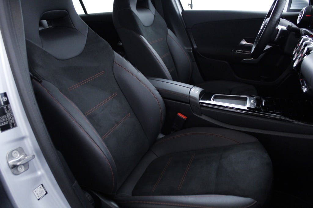 Mercedes-Benz Classe A - 180