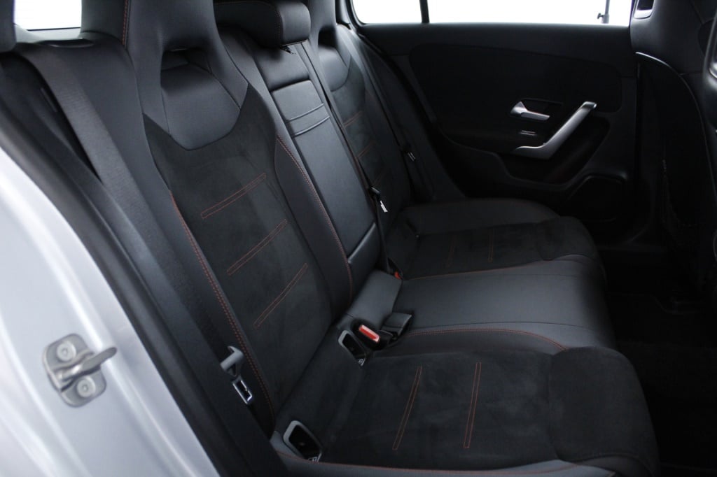 Mercedes-Benz Classe A - 180