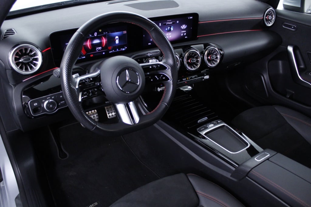 Mercedes-Benz Classe A - 180