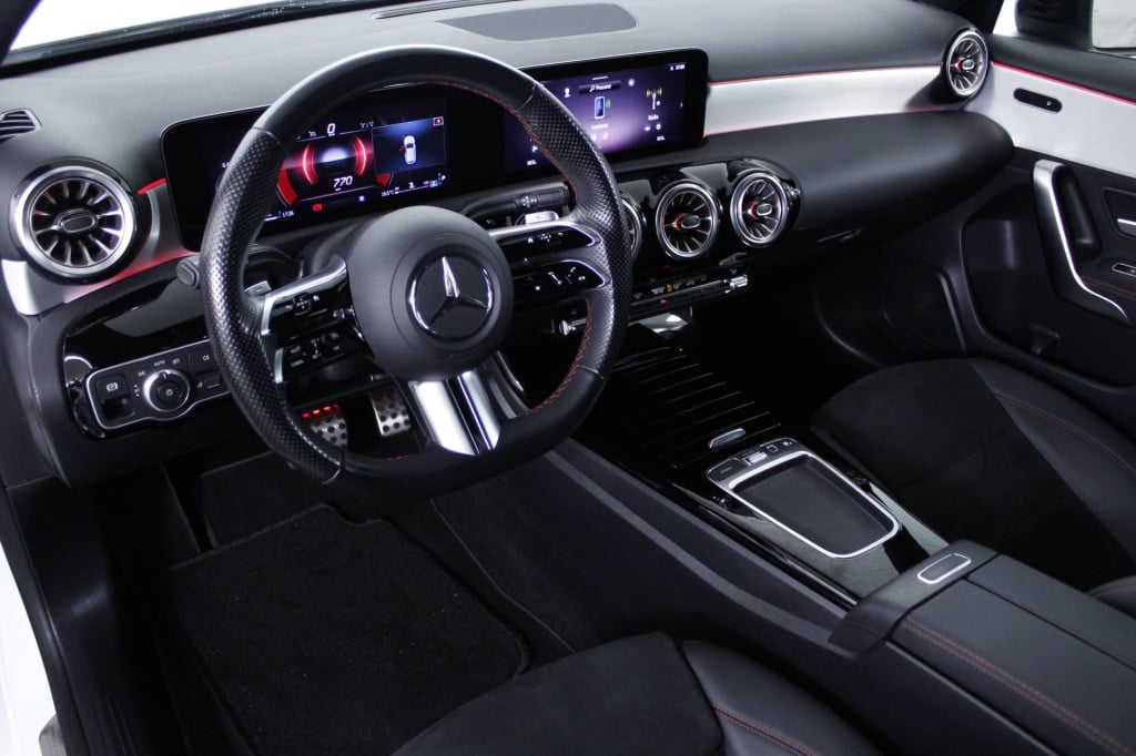 Mercedes-Benz Classe A - 180