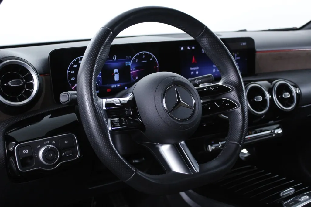 Mercedes-Benz Classe A - 180