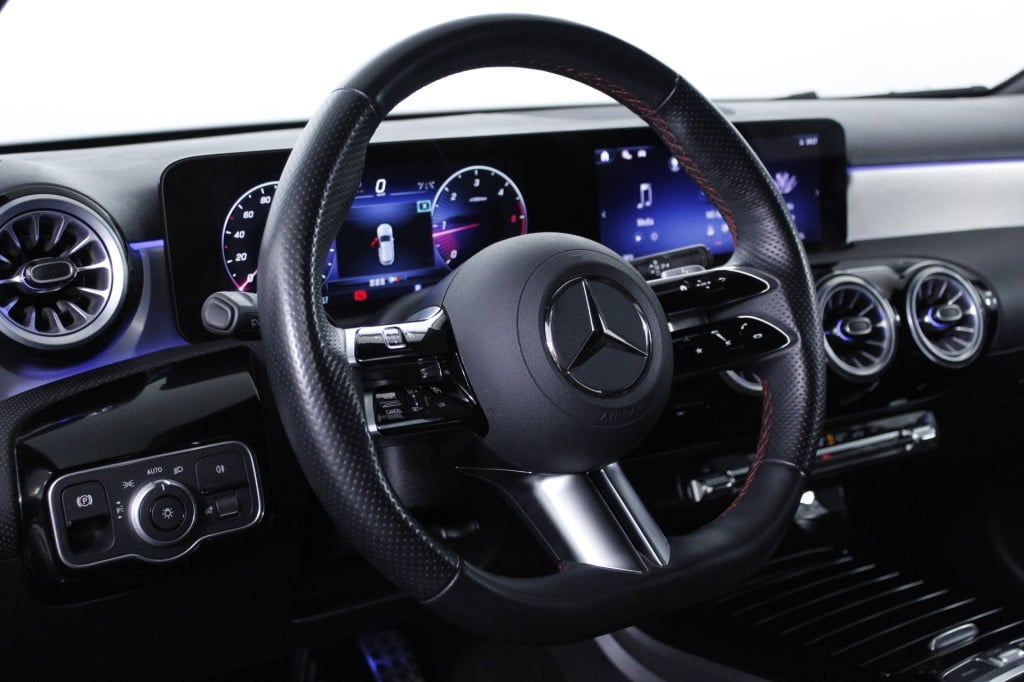 Mercedes-Benz Classe A - 180