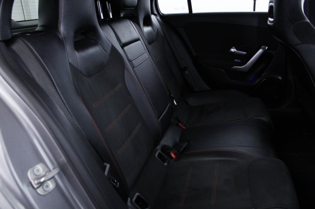 Mercedes-Benz Classe A - 180