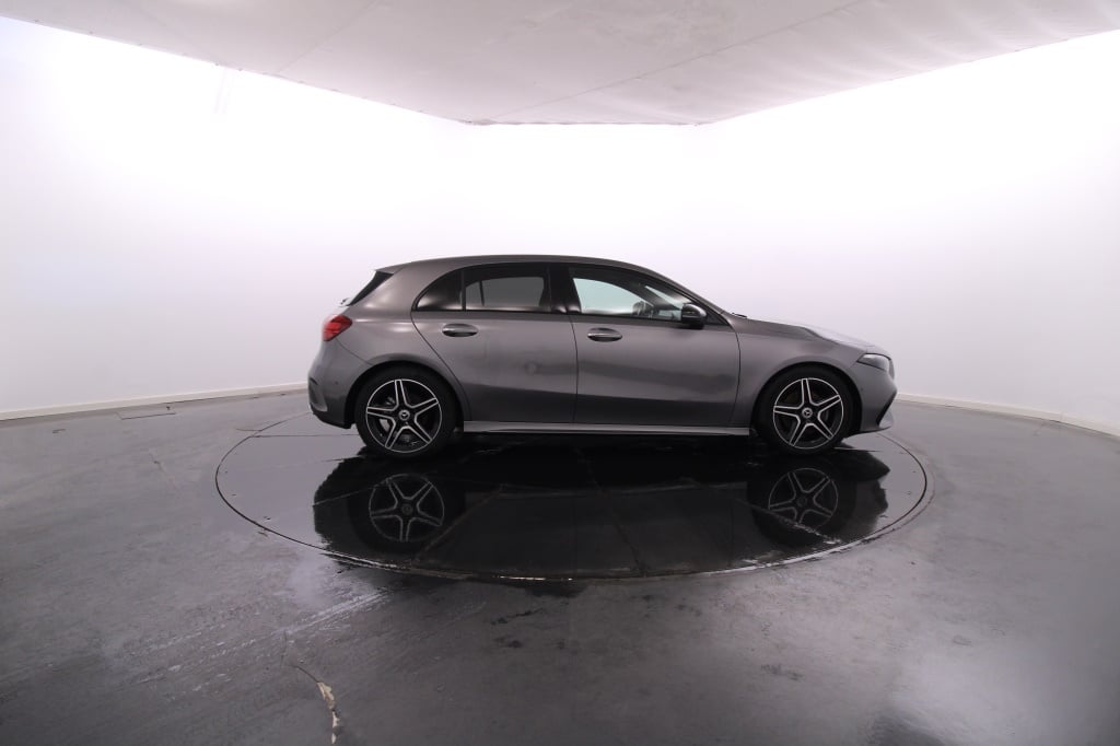 Mercedes-Benz Classe A - 180