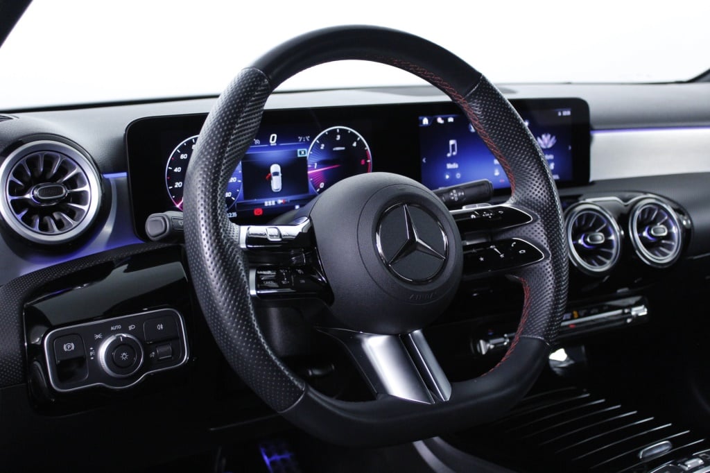 Mercedes-Benz Classe A - 180