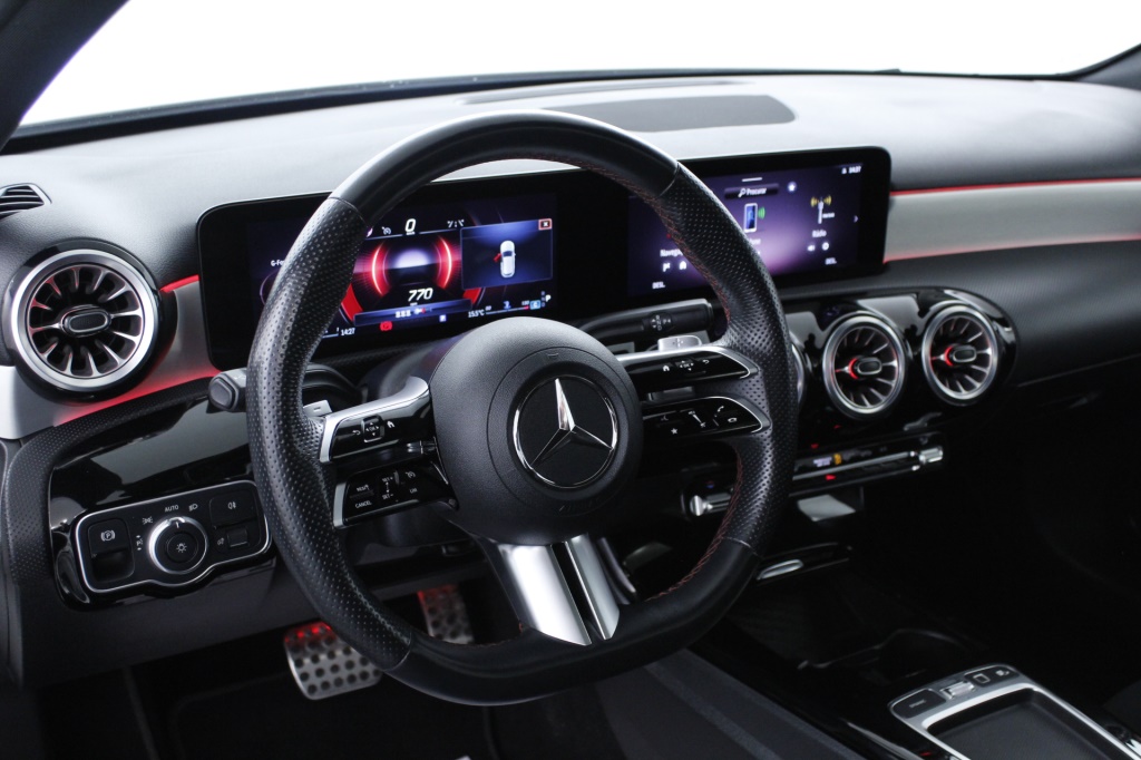 Mercedes-Benz Classe A - 180