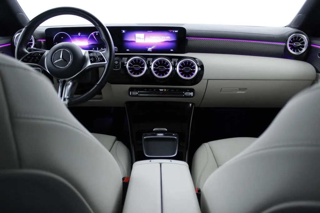 Mercedes-Benz Classe CLA - 180