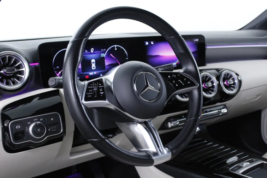 Mercedes-Benz Classe CLA - 180