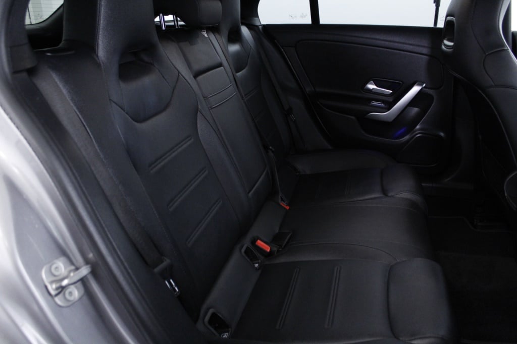 Mercedes-Benz Classe CLA - 180