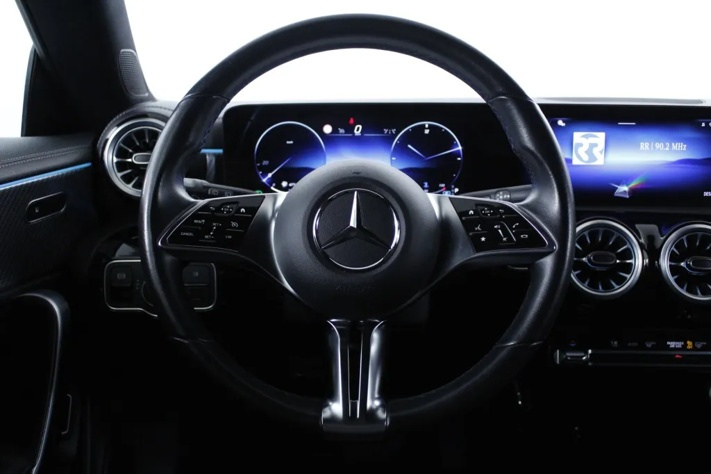 Mercedes-Benz Classe CLA - 180