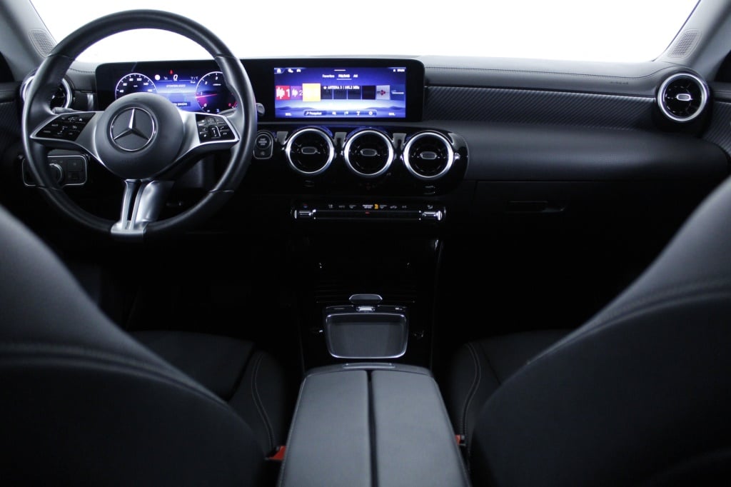 Mercedes-Benz Classe CLA - 180
