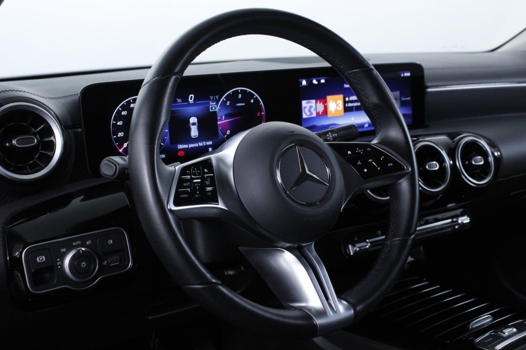 Mercedes-Benz Classe CLA - 180
