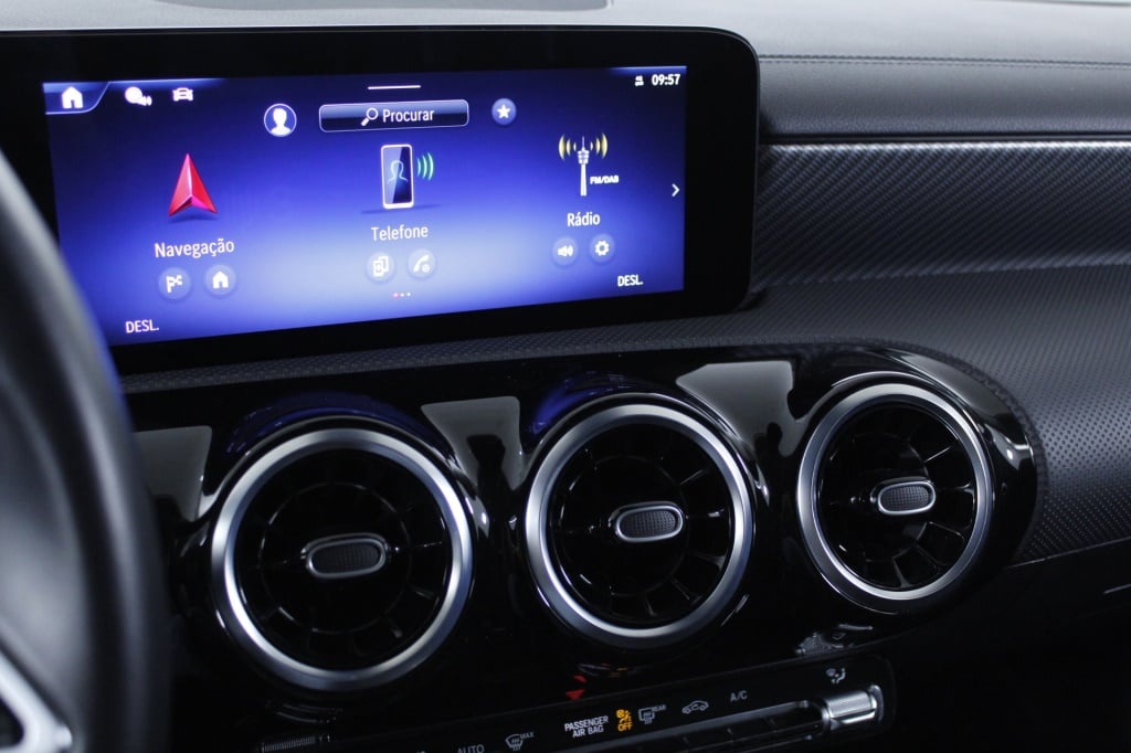 Mercedes-Benz Classe CLA - 180