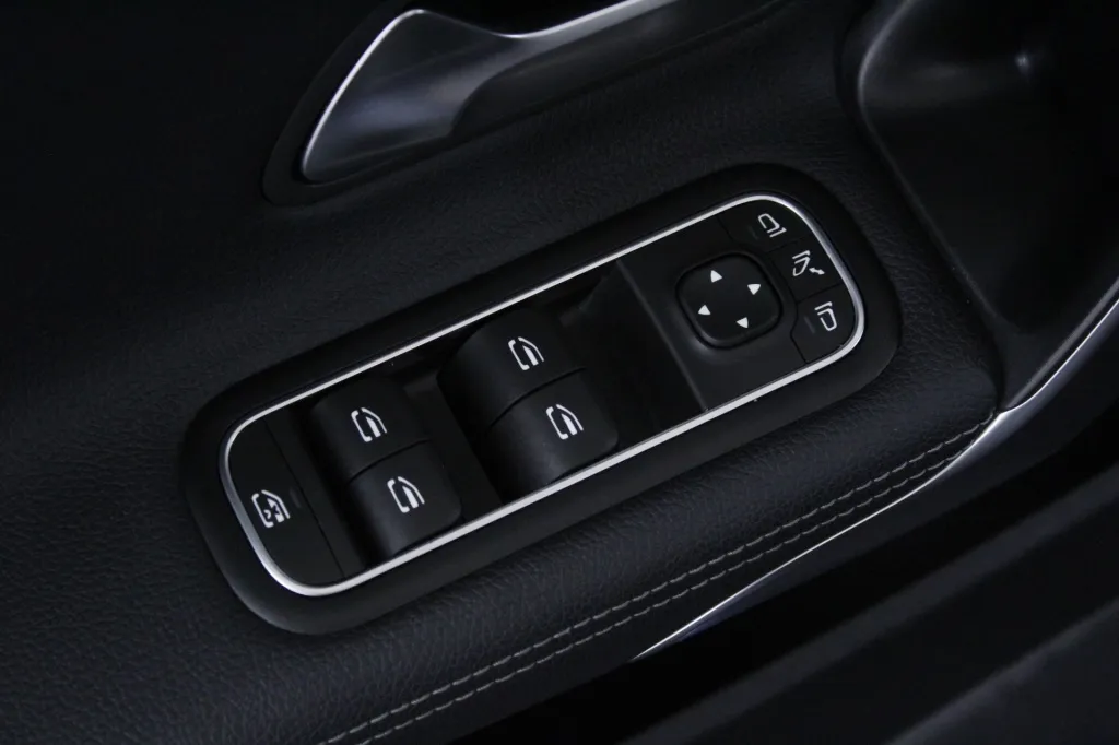 Mercedes-Benz Classe CLA - 180